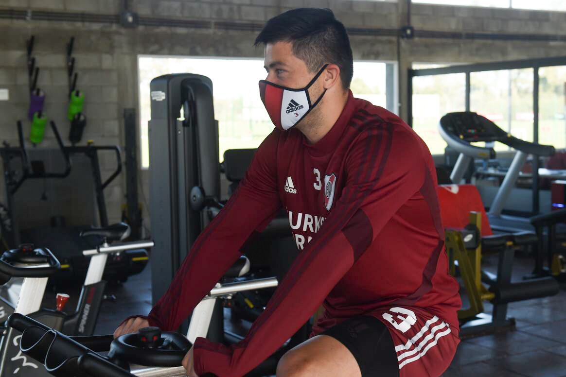 Los jugadores sin síntomas pudieron entrenarse de manera aislada.