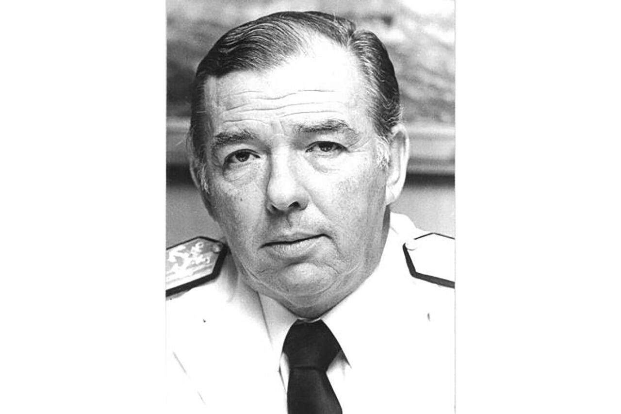 El vicealmirante Lacoste quería que Maradona fuera a jugar a River.