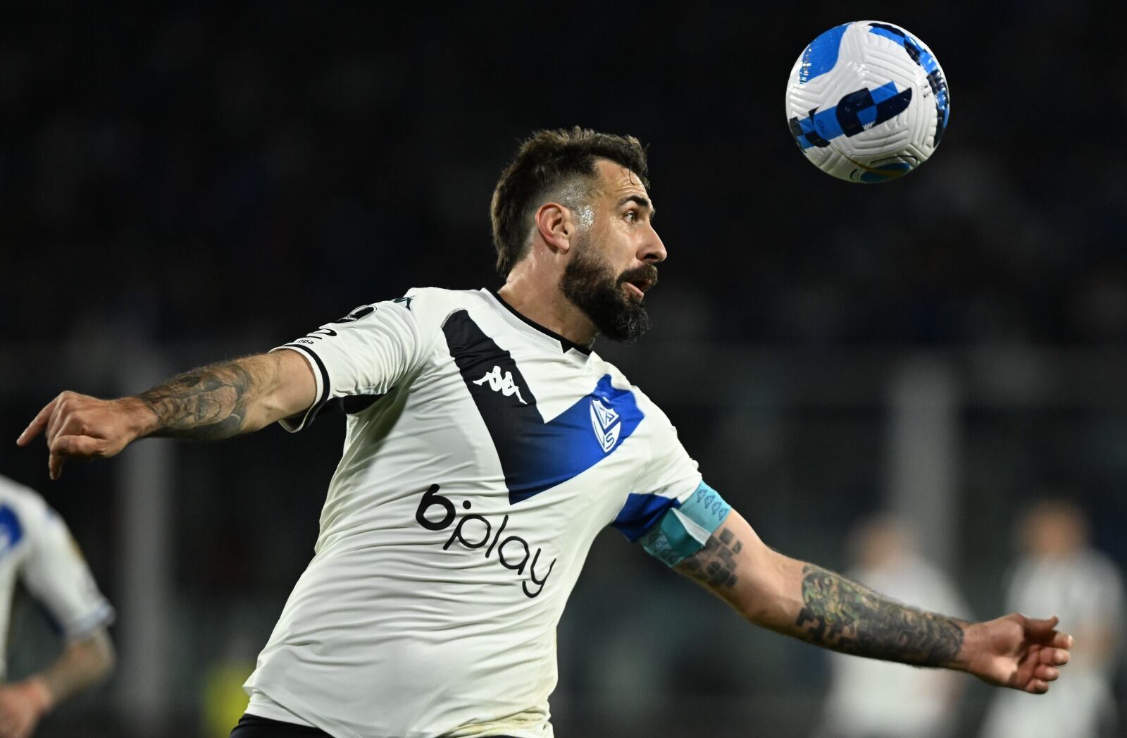 Lucas Pratto inicia una nueva temporada con Vélez, a sus 34 años. Compartirá ataque con Walter Bou y Lucas Janson
