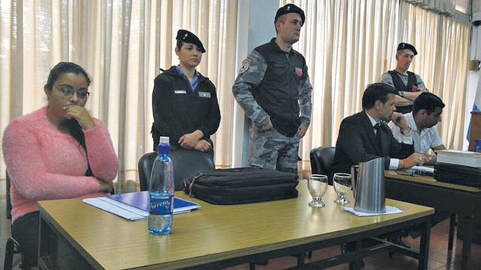 El juicio a Victoria Aguirre fue suspendido hasta que se decida el rechazo por imparcialidad.