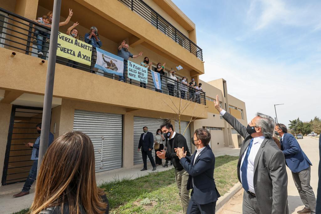 El presidente Alberto Fernández encabezó la entrega de viviendas para familias de las provincias de Misiones, Mendoza, La Rioja, Santiago del Estero y Buenos Aires.