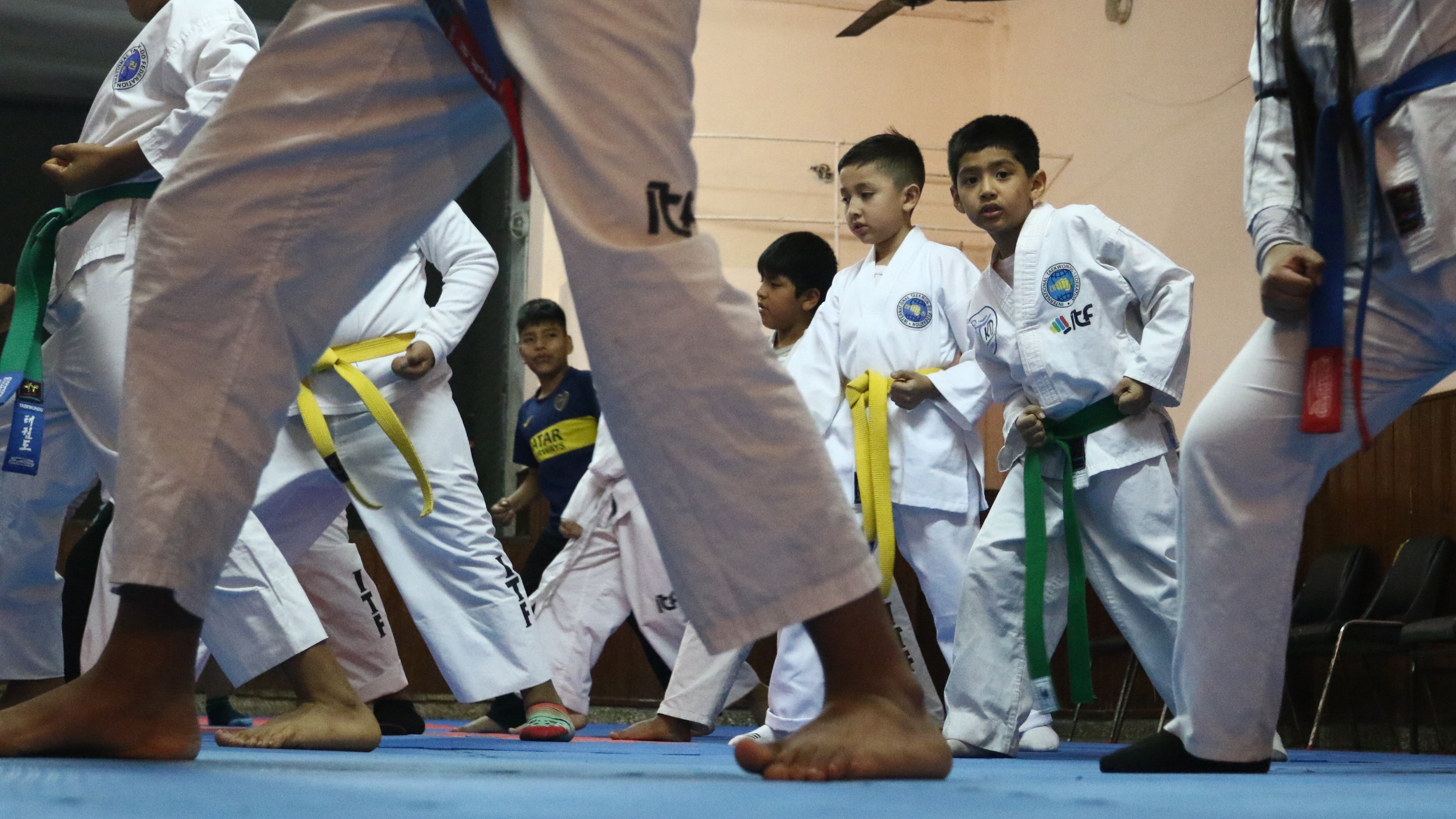 La función social de los clubes de barrio está en riesgo.