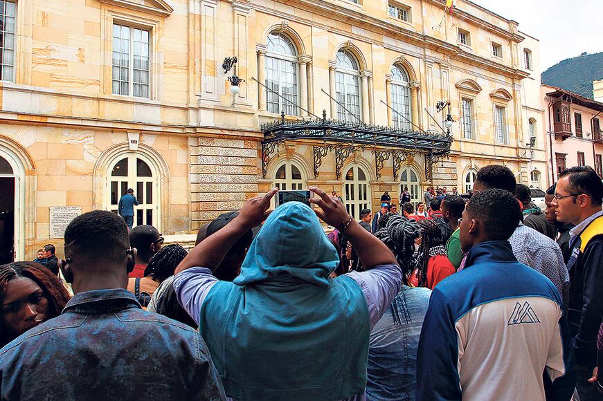 En el Teatro Colón, en el centro de Bogotá, se realizará la firma del nuevo acuerdo de paz negociado tras el plebiscito.