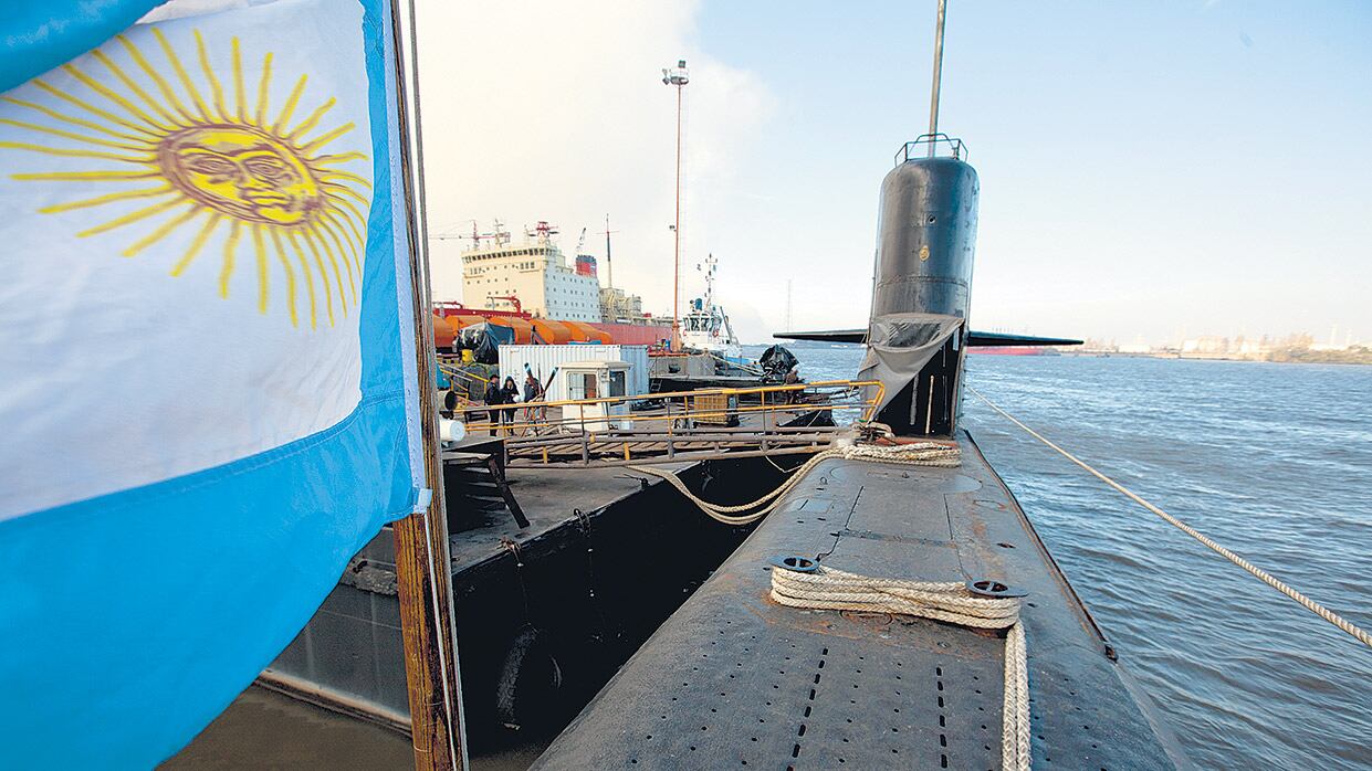 El San Juan en Tandanor, al terminar sus reparaciones de media vida y antes de zarpar a Mar del Plata.