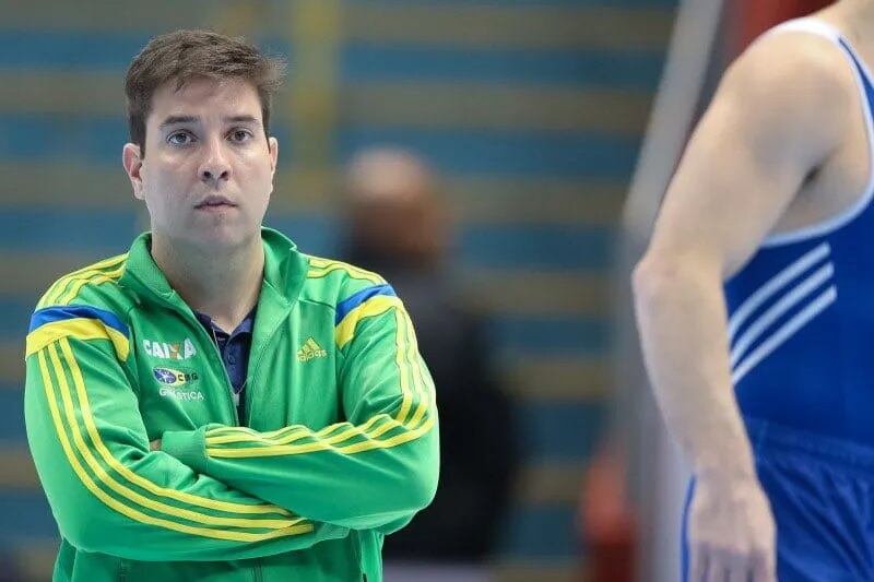 Carvalho Lopes formó a jóvenes gimnastas durante unos veinte años y fue apartado del equipo nacional un mes antes de los Juegos Olímpicos de Rio de Janeiro 2016.