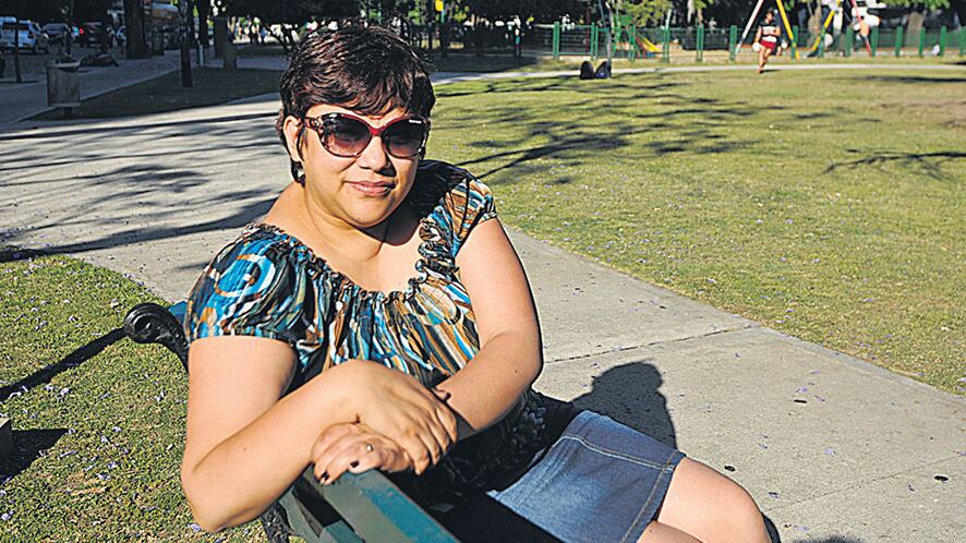 Silvana Corso, directora de la Escuela Media Nº2 Rumania, que recibe población vulnerable.