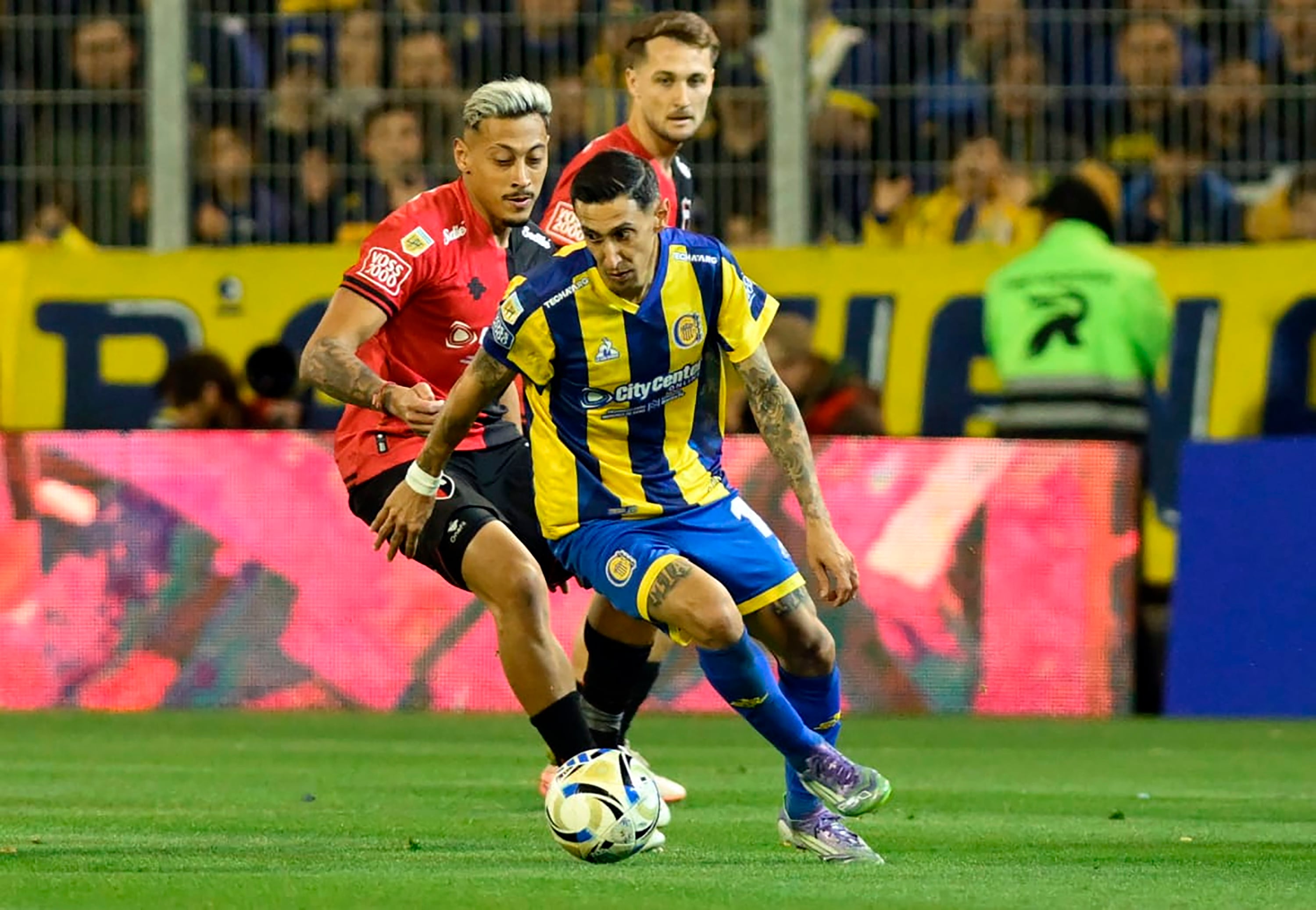 Antes de su golazo, Di María como el resto del equipo, no desequilibró.