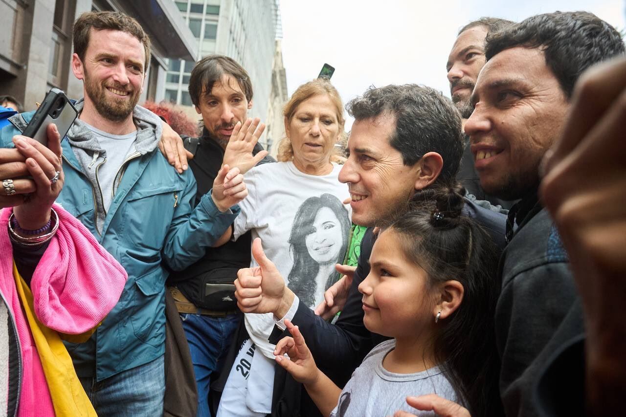 De Pedro estuvo con la militancia durante el acto realizado en Plaza de Mayo