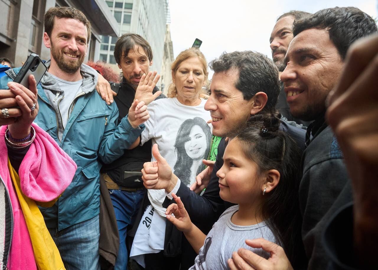 De Pedro estuvo con la militancia durante el acto realizado en Plaza de Mayo