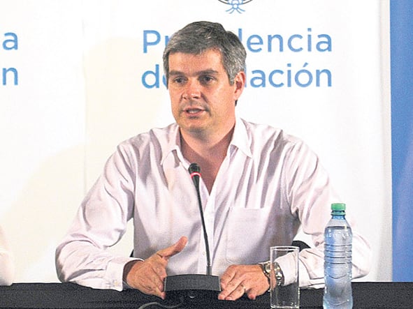 Marcos Peña salió a ponerles una cuota más de presión a los gobernadores.