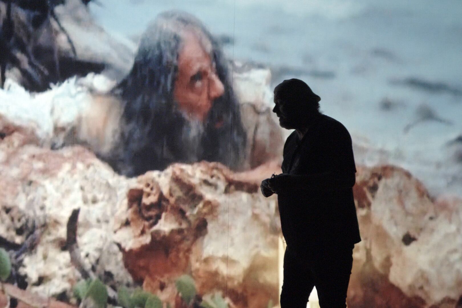 Postiglione analiza "Un señor muy viejo con unas alas enormes", de 1988.