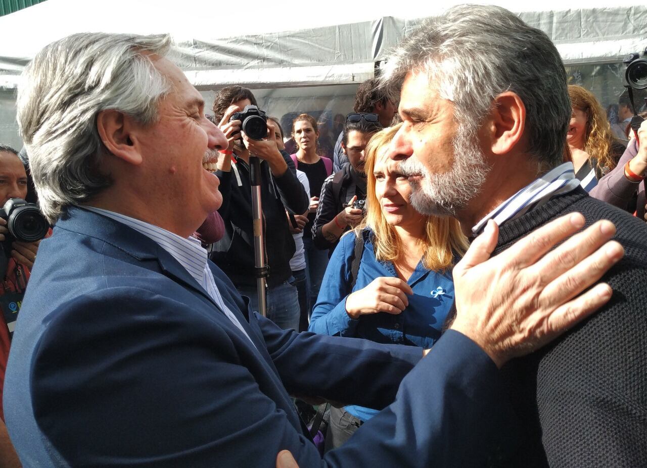 Daniel Filmus junto a Alberto Fernández, quien decidió nombrarlo ministro de Ciencia y Tecnología.