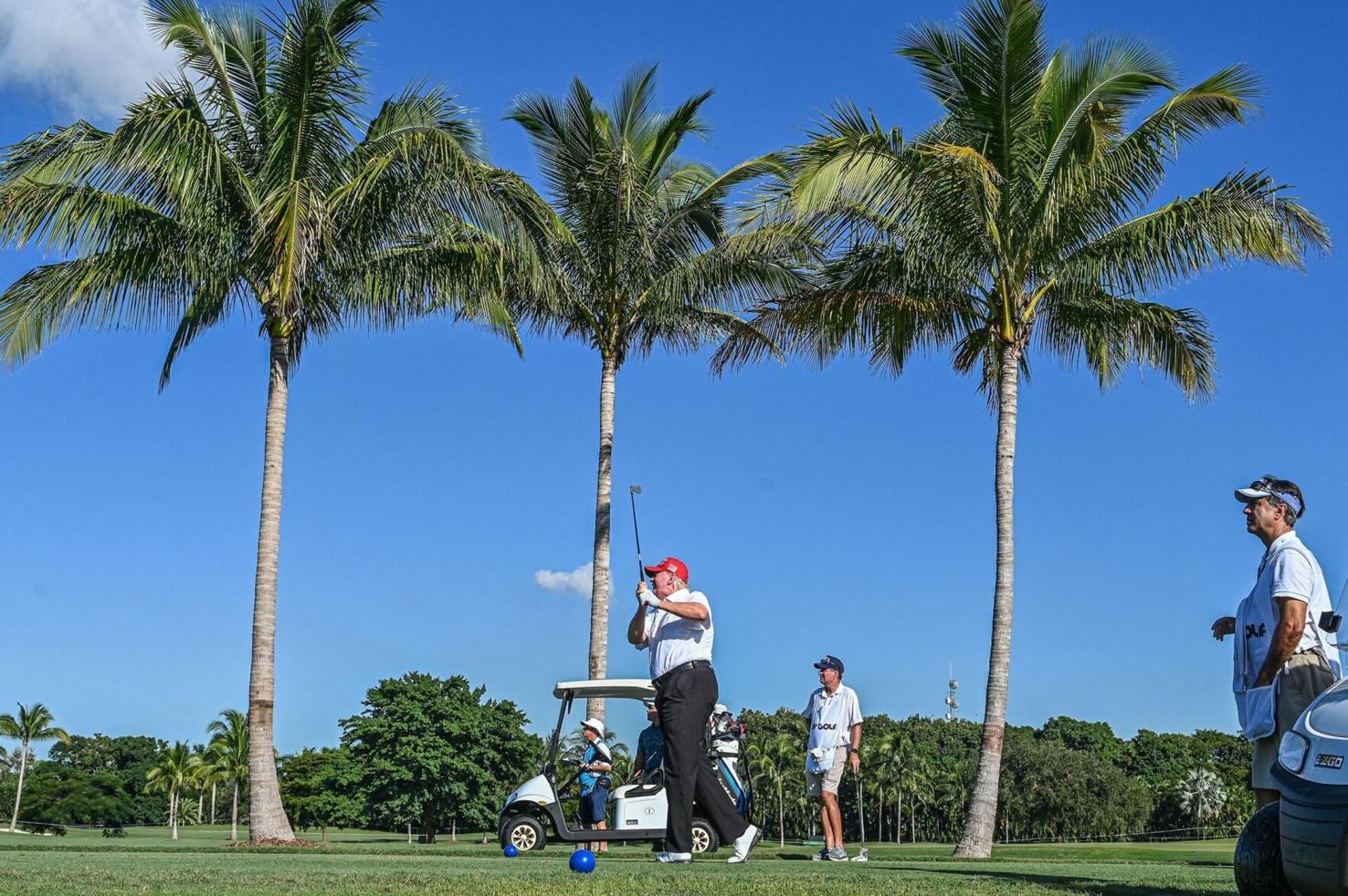 Trump Juega Golf en La Florida en 2022