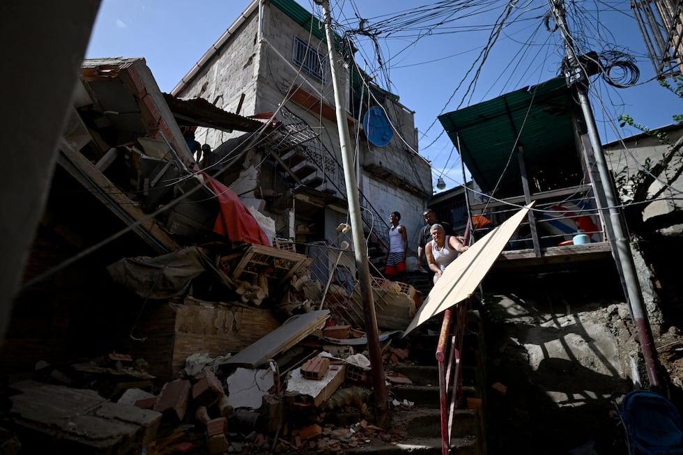 Terremotos en Venezuela: hay más de 230 muertos y buscan personas atrapadas
