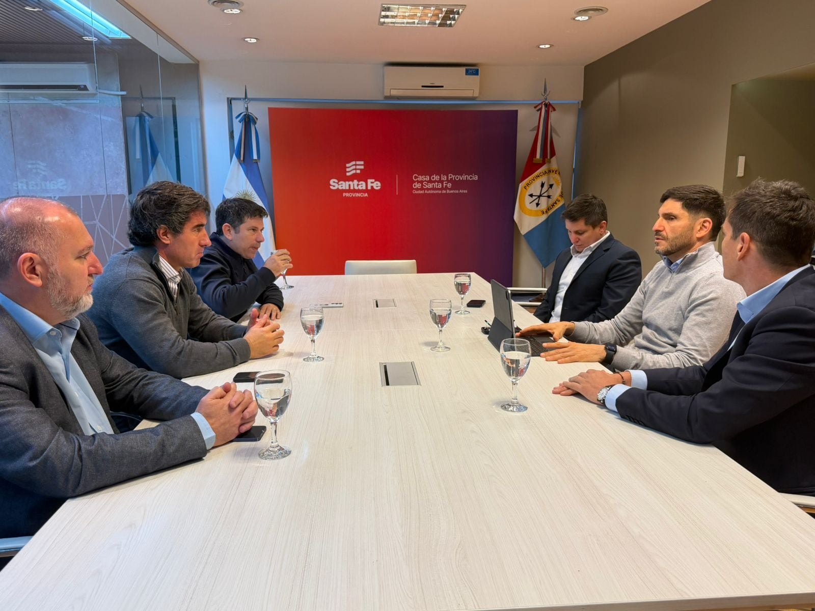 Pullaro con Radicales