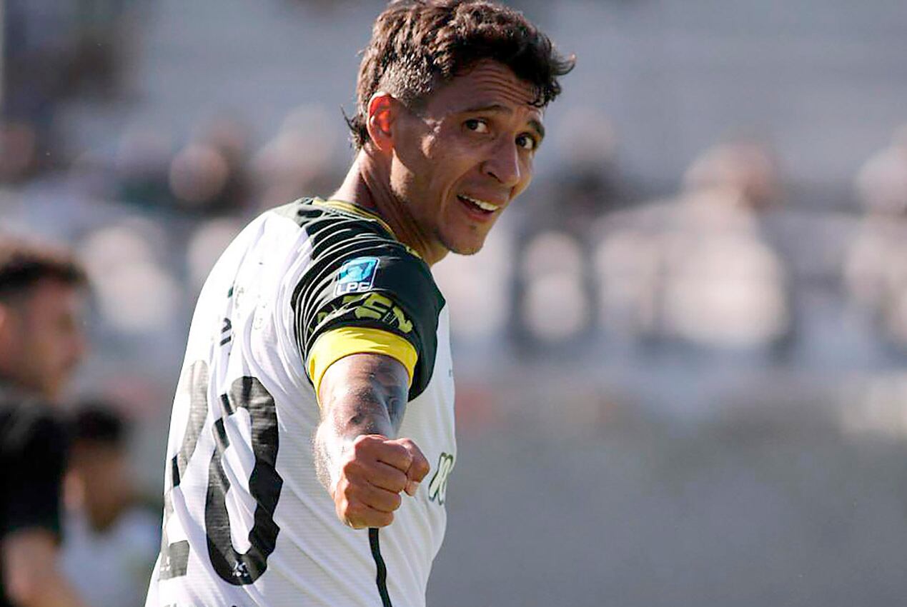 NOTICIAS ARGENTINAS BAIRES, ENERO 29: Deportivo Riestra se enfrenta a Defensa y Justicia en el estadio Guillermo Laza, en la ciudad de Flores, por el Torneo Apertura 2026 de la Liga Profesional. FOTO: (X/REDES@ClubDefensayJus)/NA.