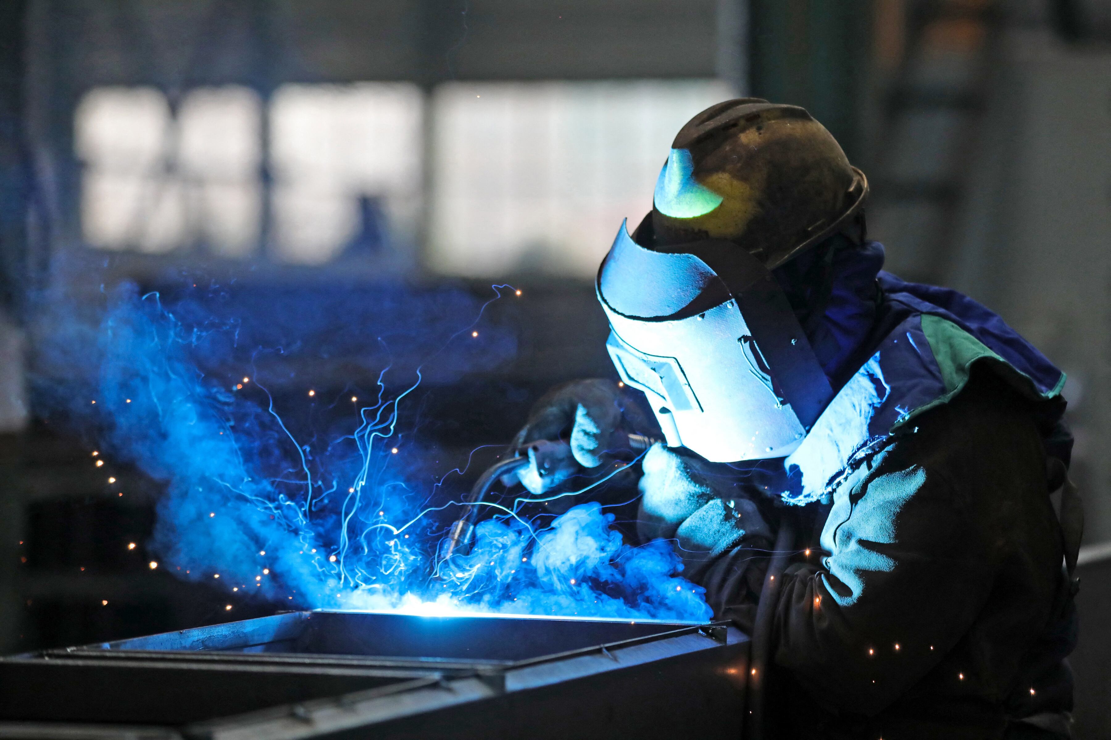 Fuerte caída metalúrgica y aumento de importaciones profundizan la crisis  industrial - Página|12