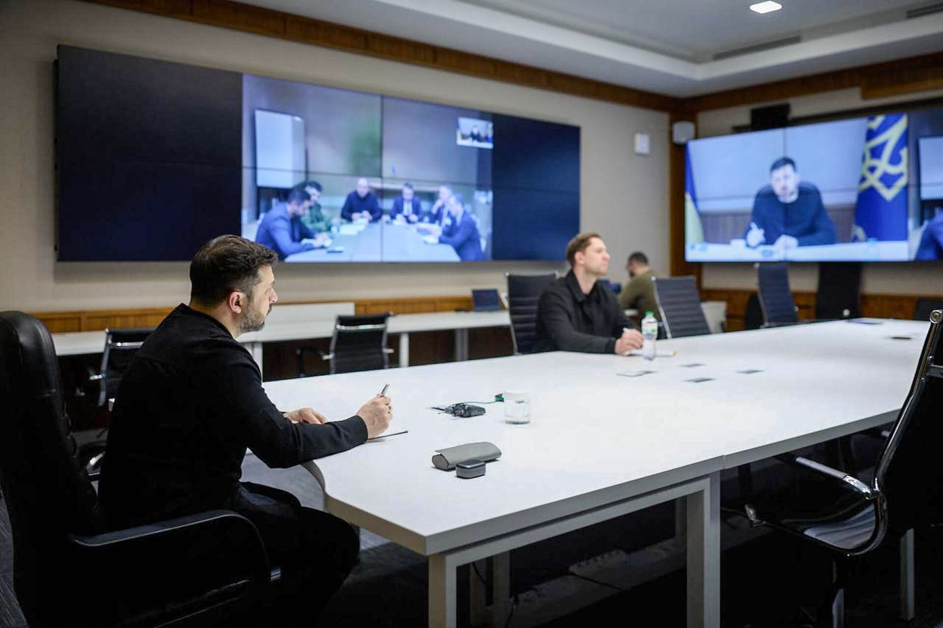 El presidente ucraniano, Volodímir Zelenski, declaró al término de los contactos mantenidos por ucranianos, rusos y estadounidenses