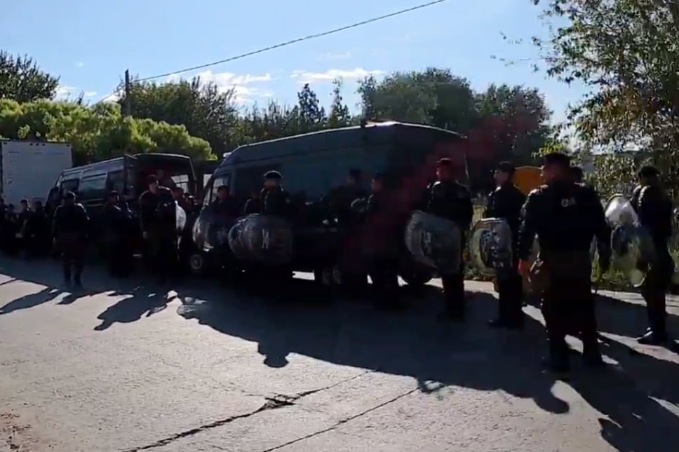 gendarmería al conflicto de la empresa Lustramax