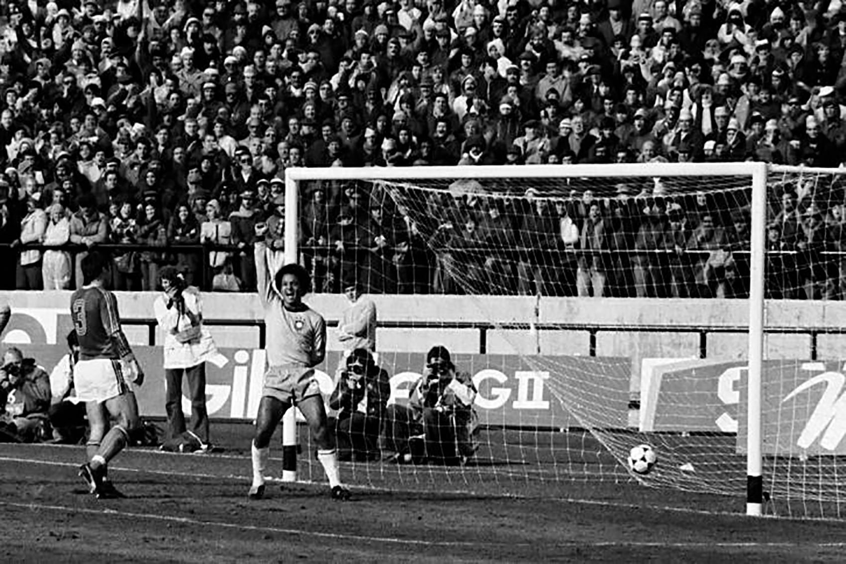 FOTO GENTILEZA LA CAPITAL 
   seleccion  brasil  suecias  reinaldo