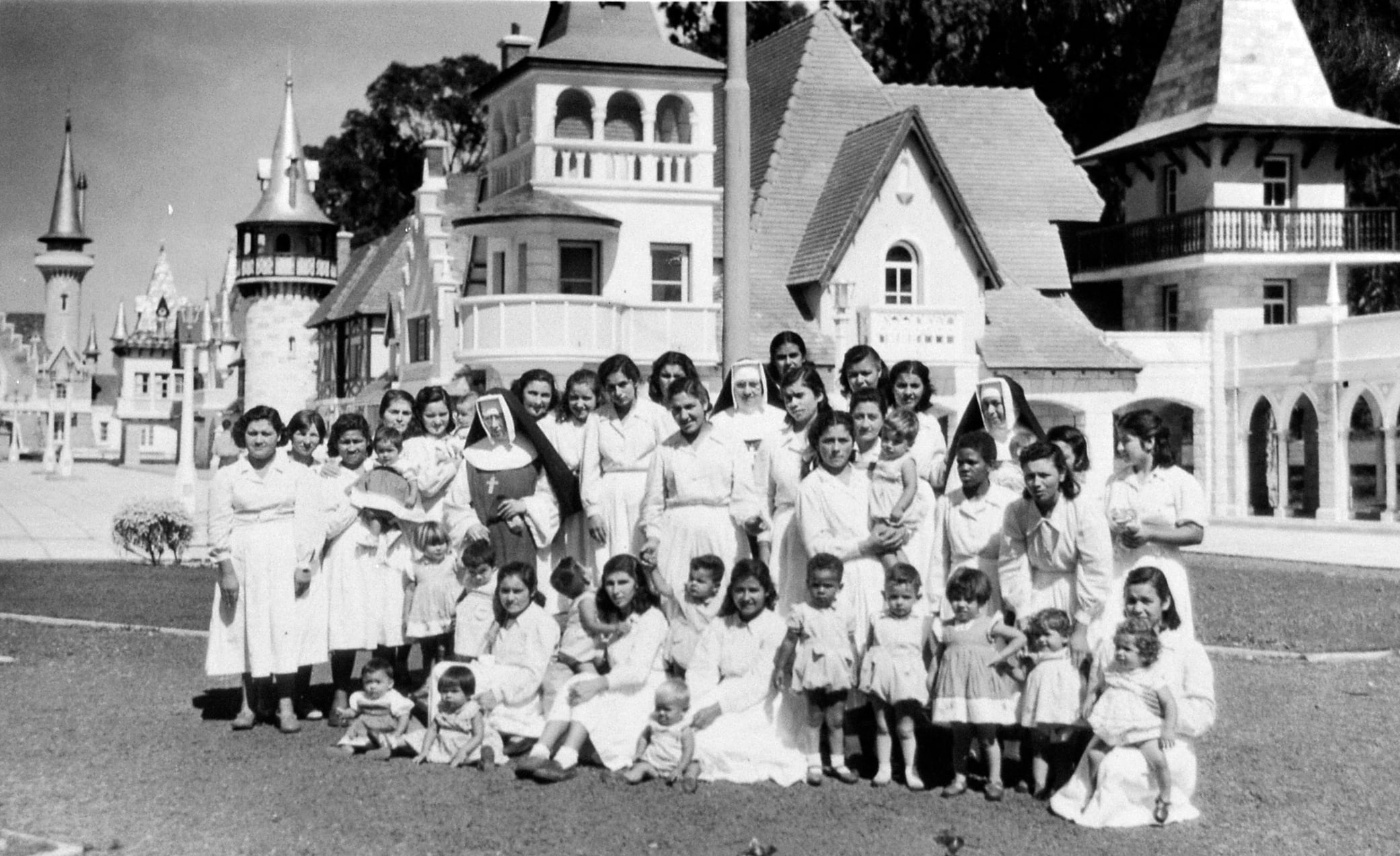 La Plata Ciudad Mágica historiador Abrodos