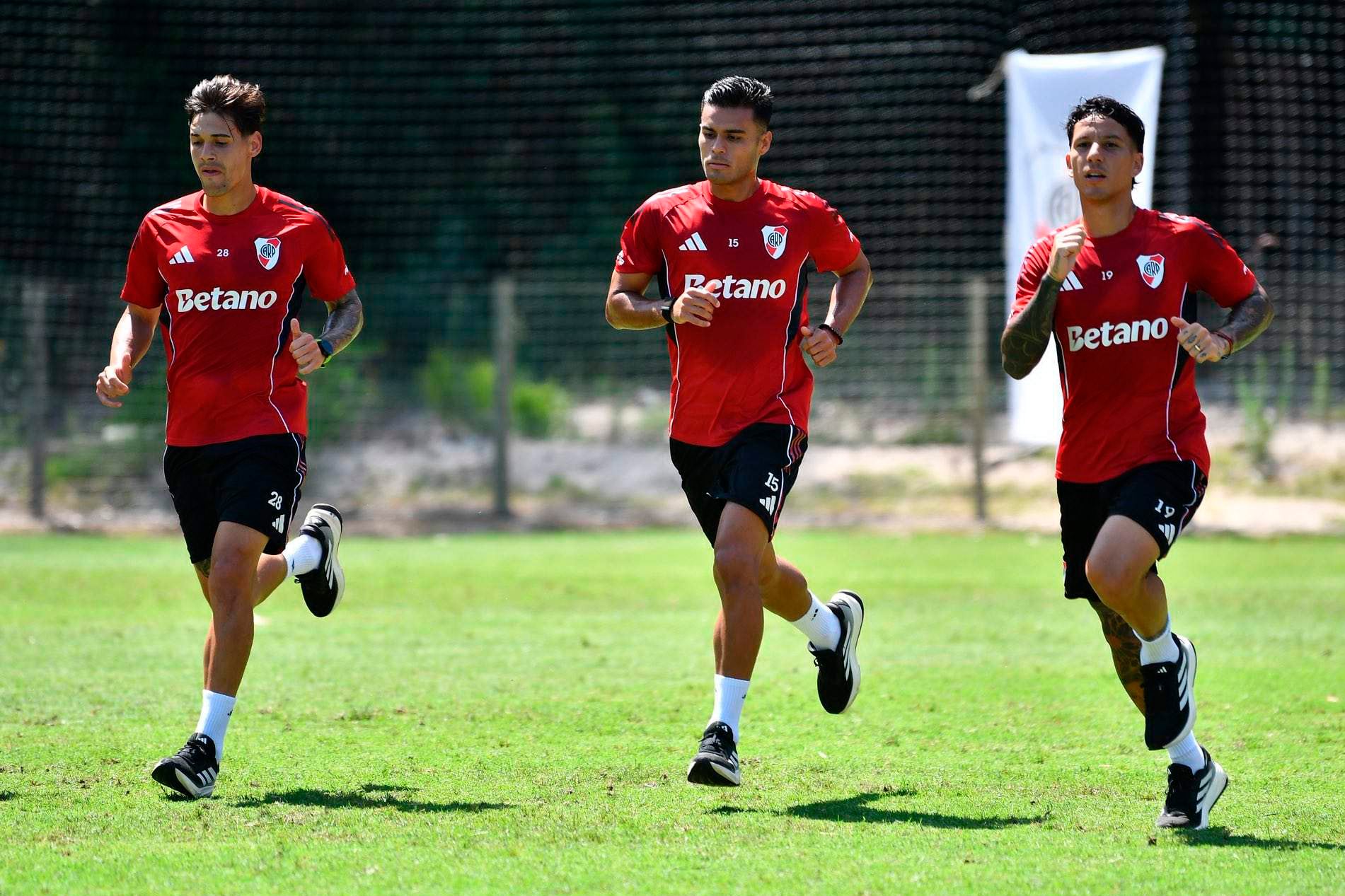 FOTO PRENSA RIVER
river entrenamiento