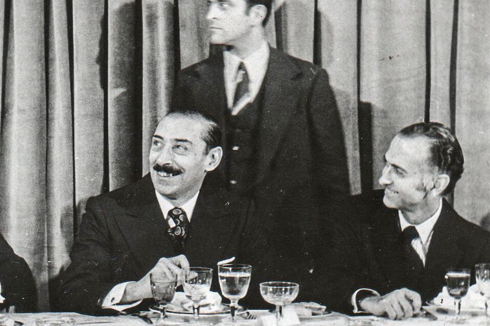 ARCHIVO PAGINA 12 AÑO 1977
JORGE RAFAEL VIDELA MARTINEZ DE HOZ BOLSA DE COMERCIO