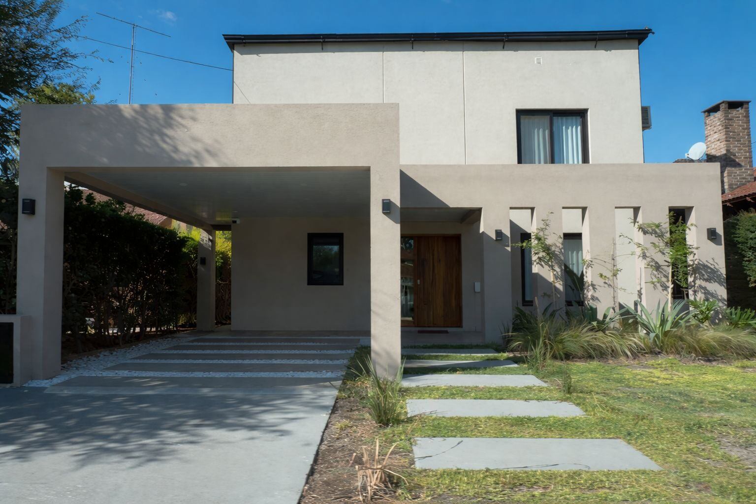 Amplían la denuncia contra Adorni por una supuesta casa en un country que  no habría declarado - Página|12