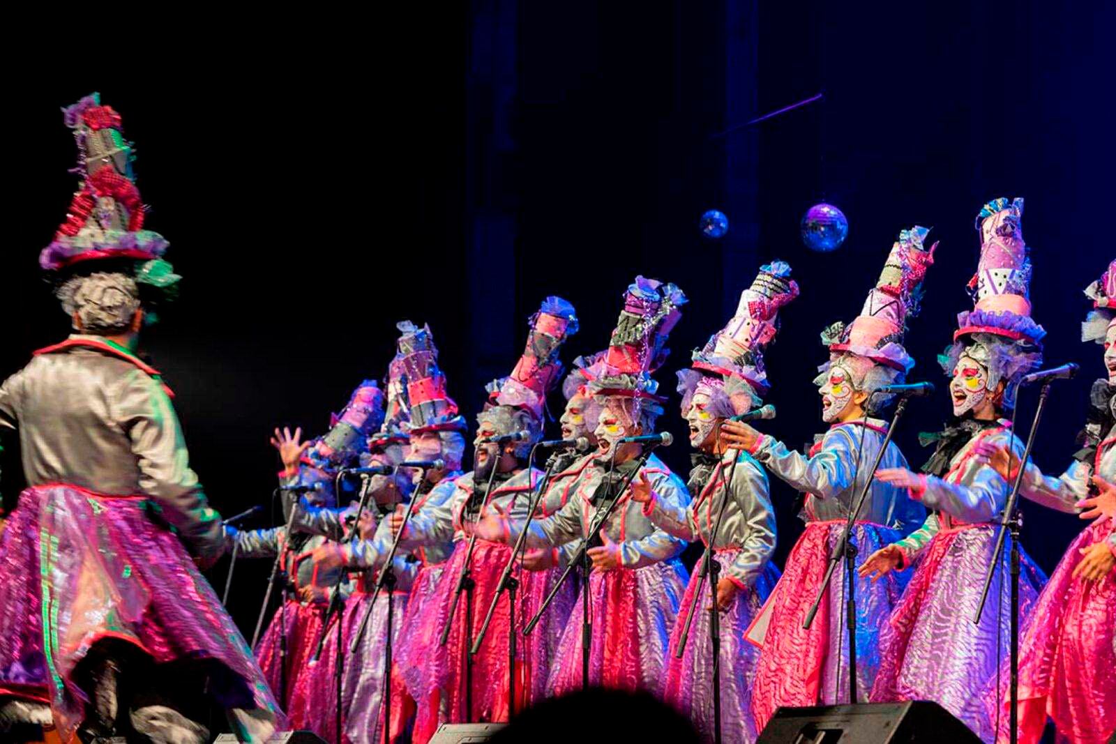 FOTO GENTILEZA 
  la murga  uruguaya  confusa  algarabia
