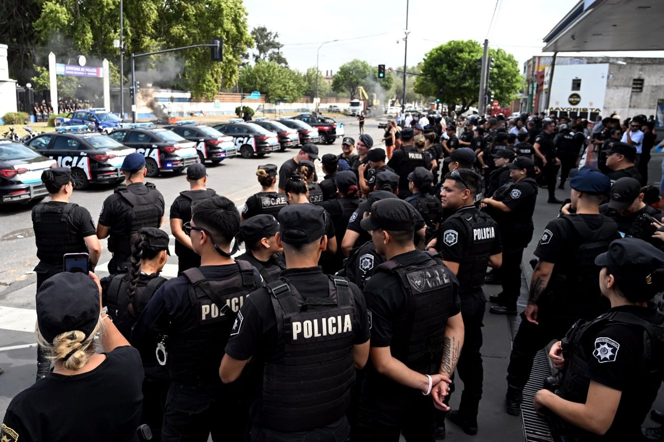 protesta policial, policias, jefatura ur2, rosario, foto del 11 de febrero 2026