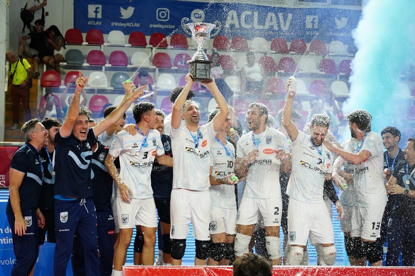 FOTO PRENSA CIUDAD
ciudad voley campeón copa aclav