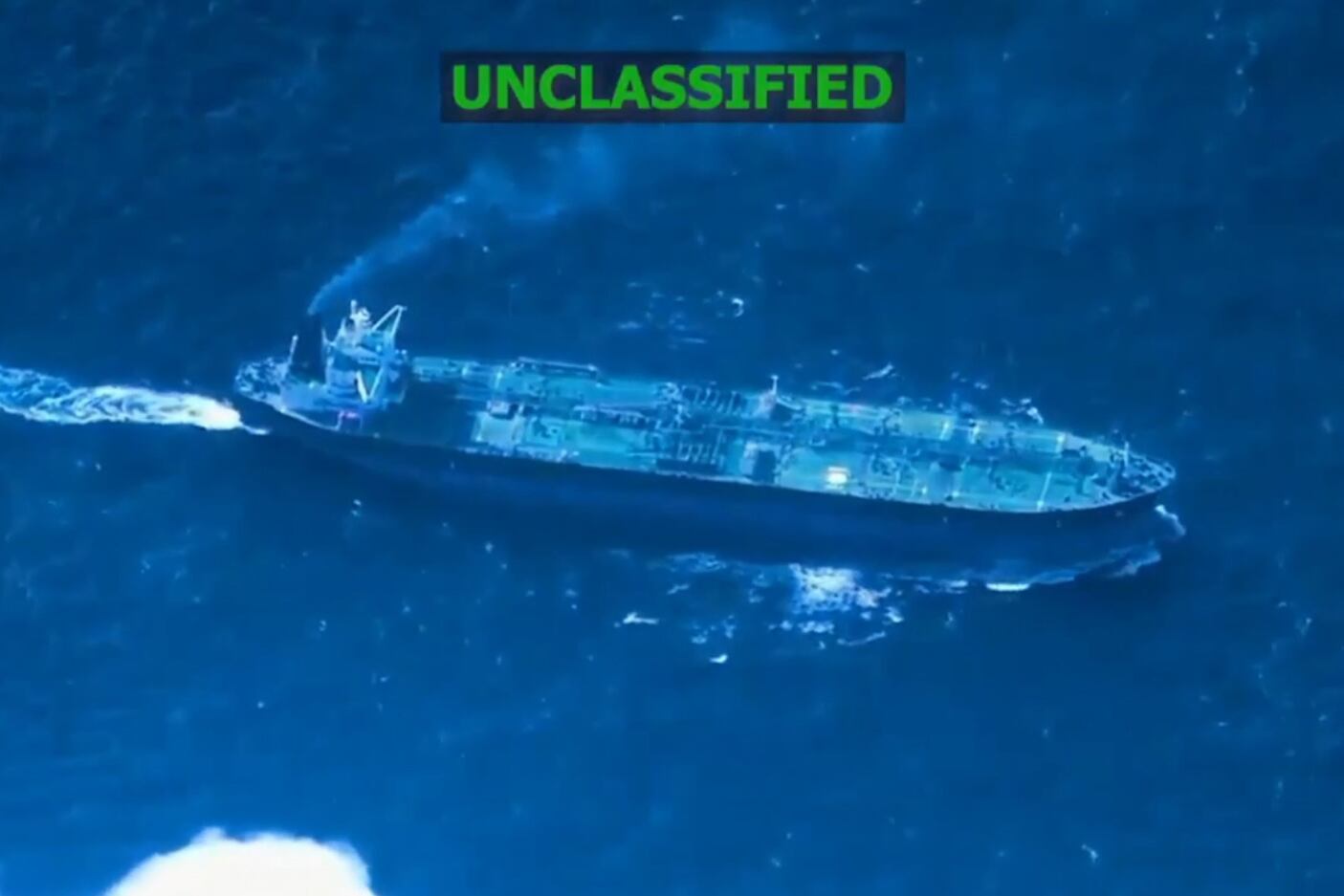 AME7002. WASHINGTON (ESTADOS UNIDOS), 20/01/2026.- Captura de video tomada de la cuenta oficial @Southcom de la red social X que muestra el buque Sagitta navegando en el Caribe. El Comando Sur de Estados Unidos detuvo este martes un nuevo petrolero sancionado que transitaba por el Caribe, cerca de Venezuela, en medio de la cuarentena que estableció la Administración del presidente, Donald Trump. EFE/ @southcom / SOLO USO EDITORIAL/ NO VENTAS/ SOLO DISPONIBLE PARA ILUSTRAR LA NOTICIA QUE ACOMPAÑA (CRÉDITO OBLIGATORIO)