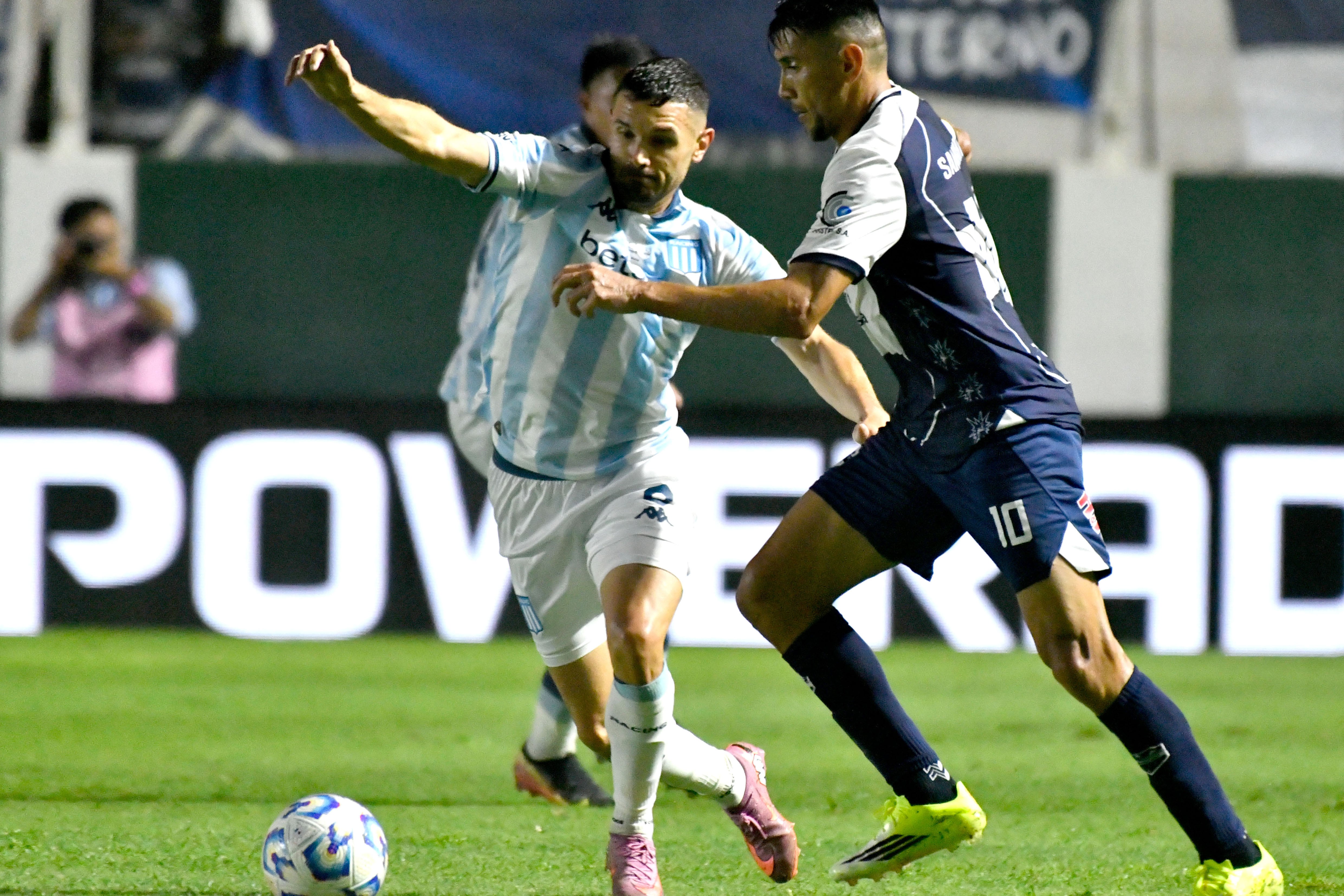 FOTOBAIRES   
    copa   argentina 2026    racing    san martín de formosa