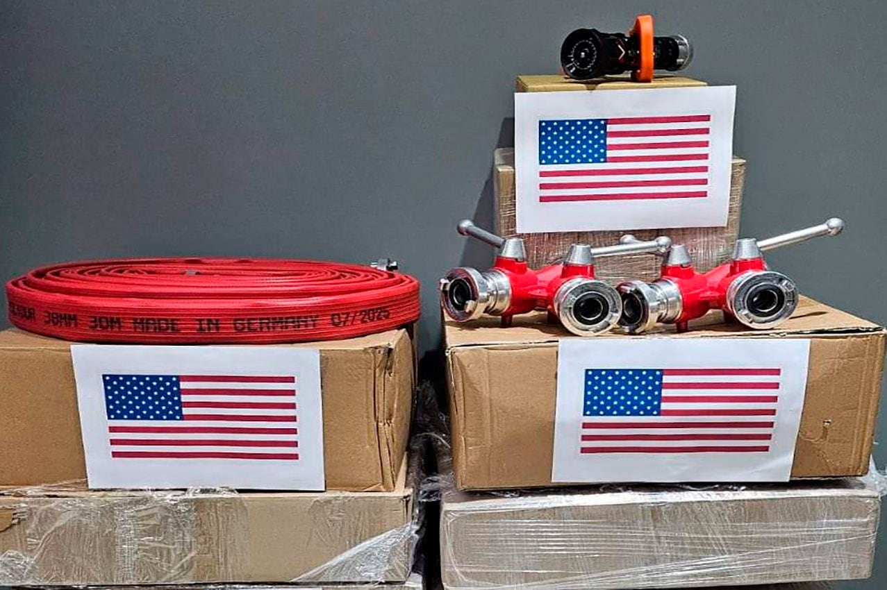 FOTO REDES SOCIALES 
    equipos de manejo de fuego y comunicaciones para combatir los incendios