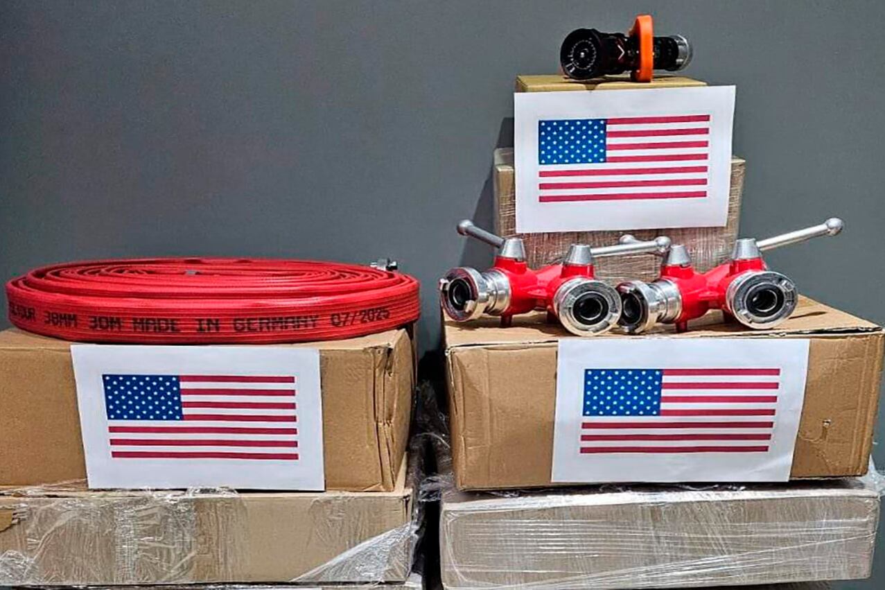 FOTO REDES SOCIALES
equipos de manejo de fuego y comunicaciones para combatir los incendios