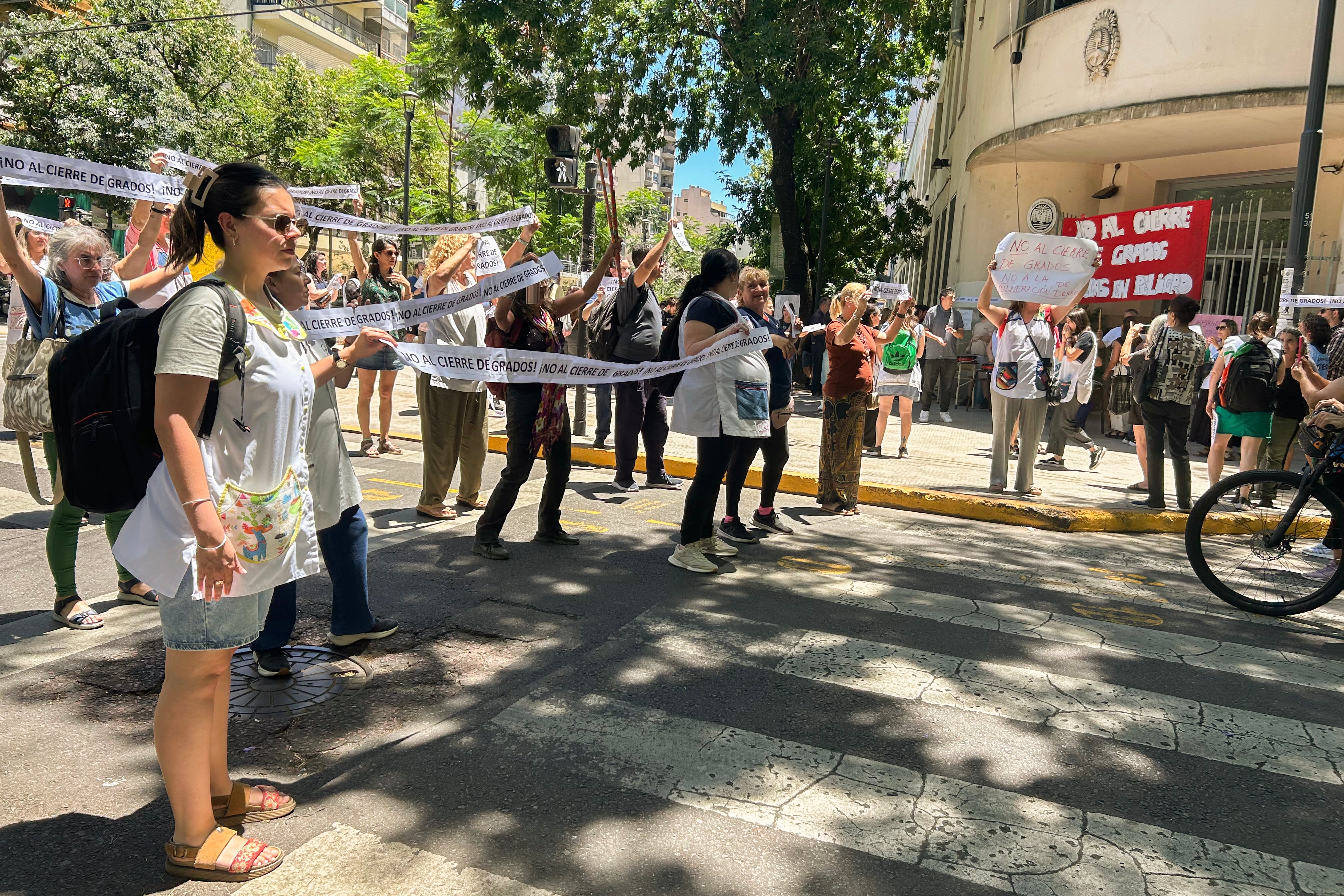 La comunidad se opone al cierre de grados