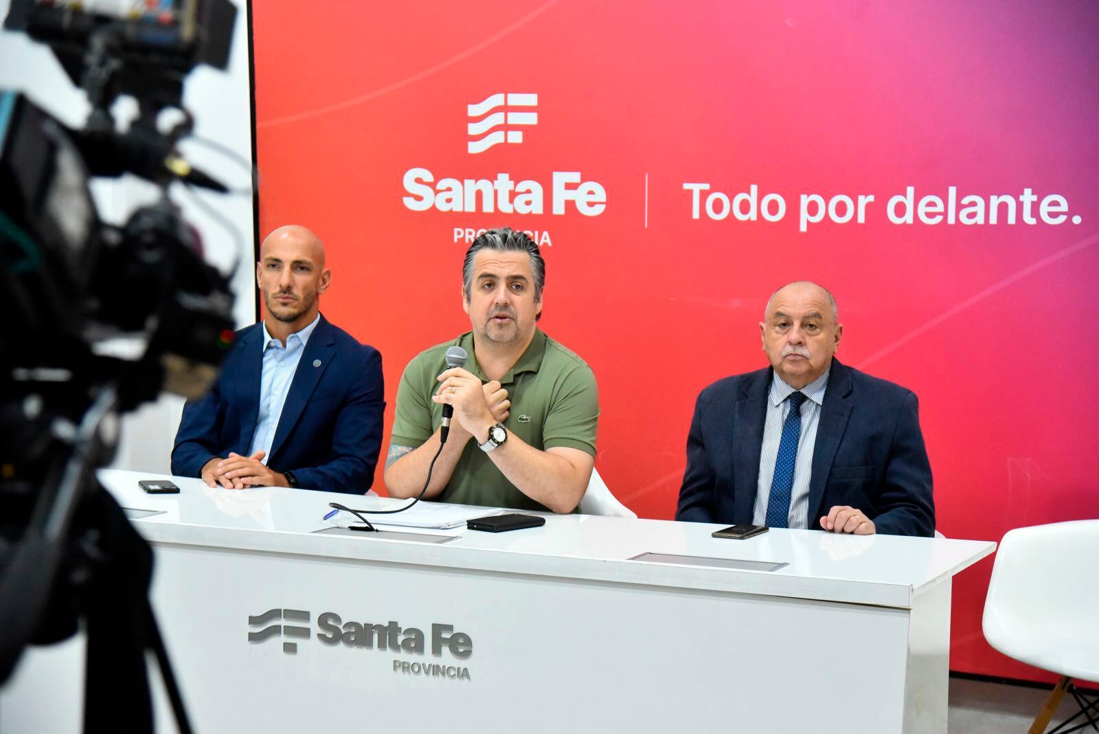 ministro de Justicia y Seguridad, Pablo Cococcioni, secretario de Seguridad Pública, Omar Pereira, SECRETARIO de Análisis y Gestión de la Información, Esteban Santantino, plan integral para las fuerzas de seguridad, CONFERENCIA DE PRENSA