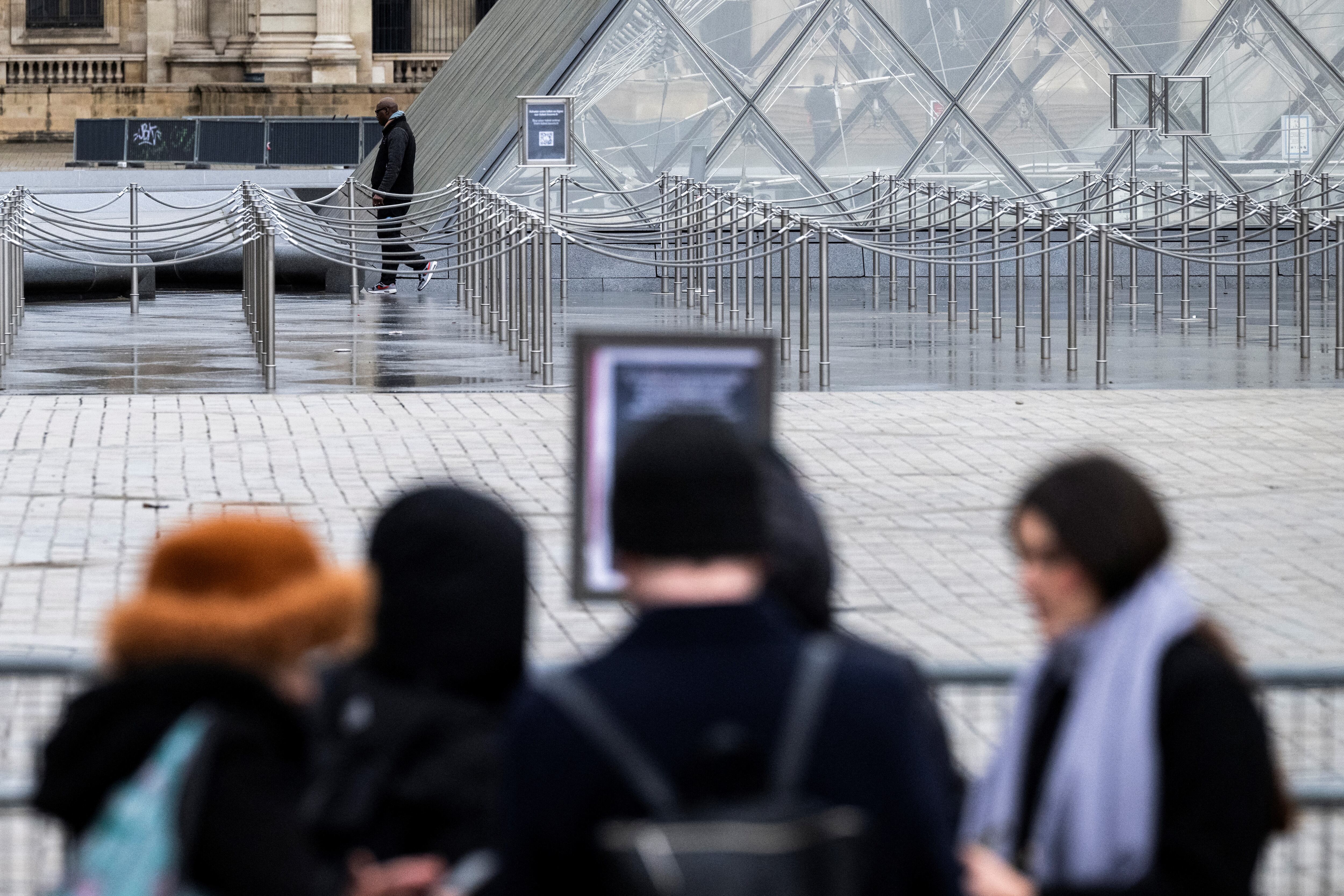 Louvre