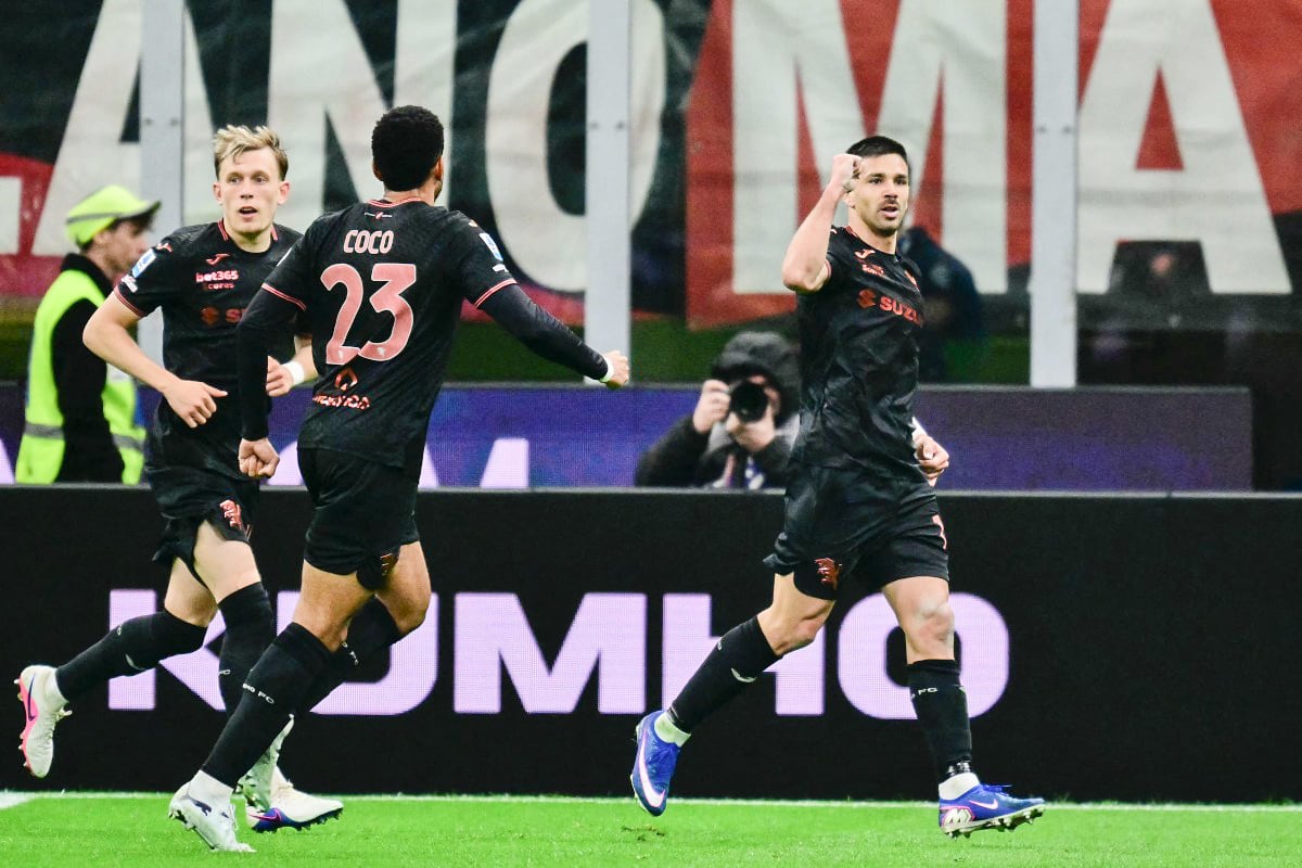 Torino's Argentinian forward #18 Giovanni Simeone