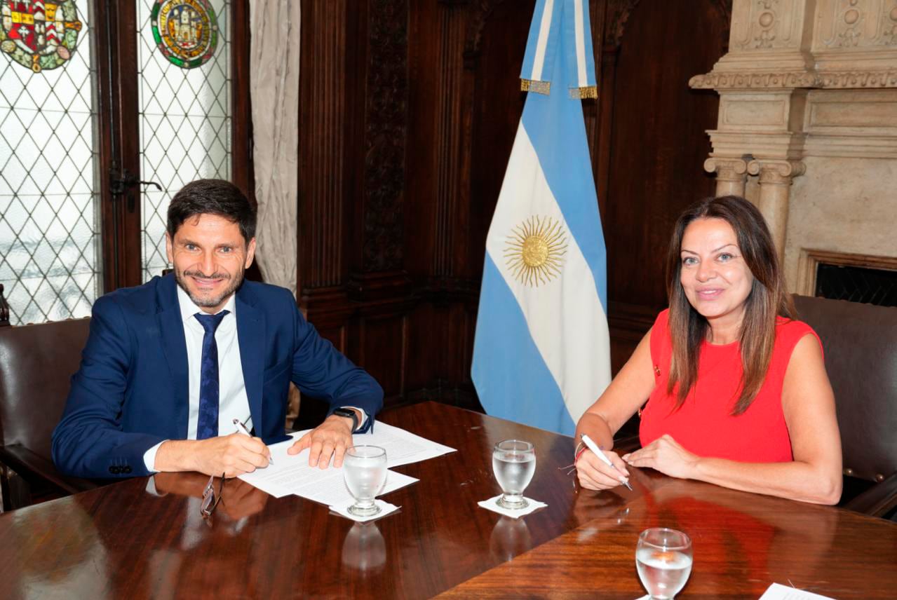 Pullaro Petovello firman acuerdo deuda Anses