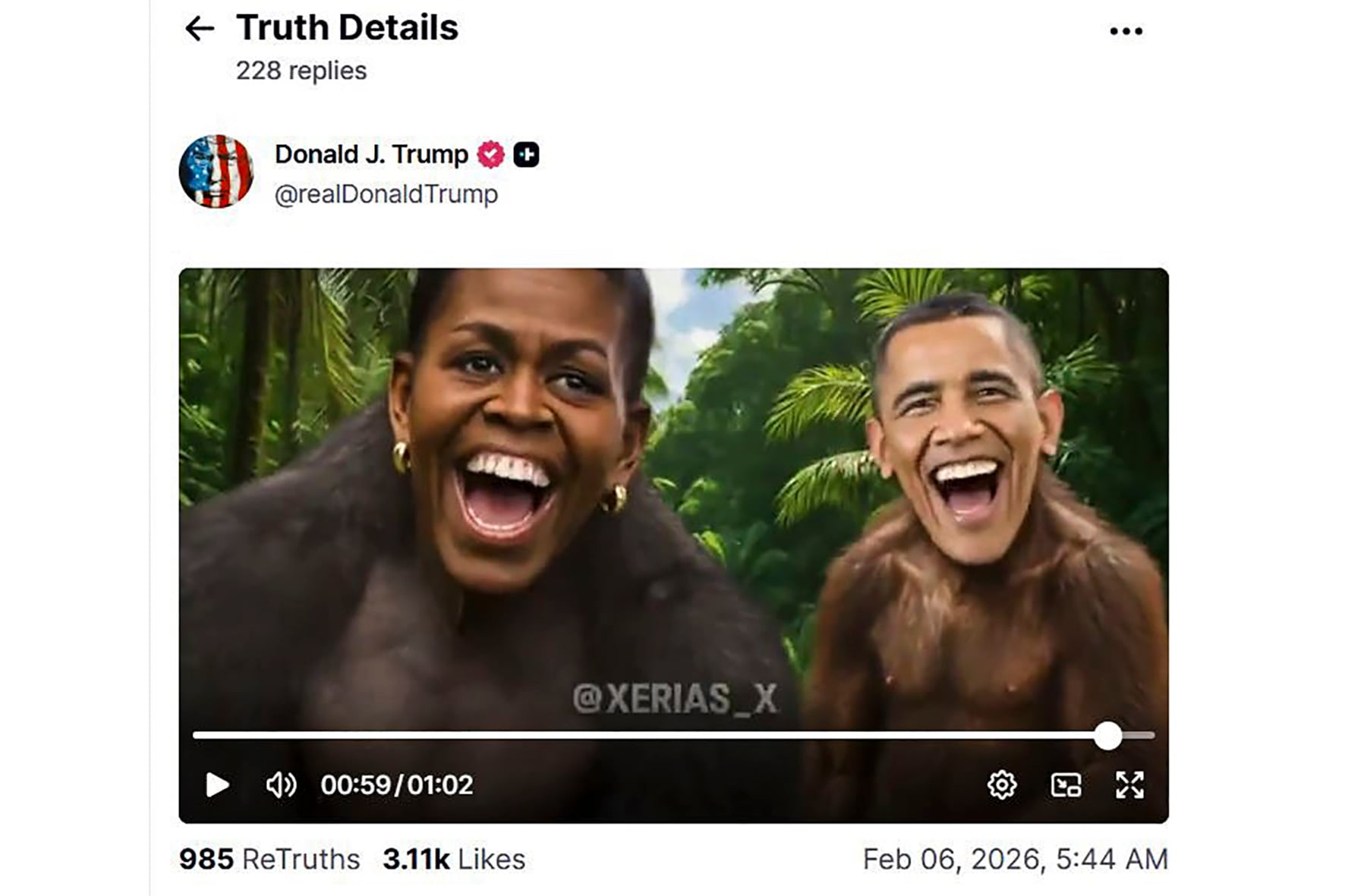 WASHINGTON, 06/02/2026.- El presidente estadounidense, Donald Trump, publicó este jueves en su red Truth Social un vídeo sobre supuesto hackeo de máquinas de votación en el que en los últimos segundos aparecen el expresidente Barack Obama y su esposa, Michelle Obama, caracterizados como unos monos. La representación racista del matrimonio como chimpancés en una selva ocurre al final de un corte sobre la supuesta intervención para manipular las máquinas de votación de Dominion Voting System en las elecciones presidenciales de 2020 en las que el demócrata Joe Biden se impuso a Trump. EFE/Red Truth Social -SOLO USO EDITORIAL/SOLO DISPONIBLE PARA ILUSTRAR LA NOTICIA QUE ACOMPAÑA (CRÉDITO OBLIGATORIO)-