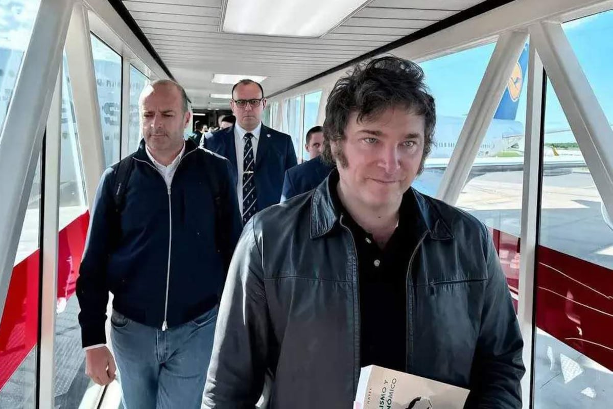 Pese al desempleo y la recesión, Milei se ve competitivo para 2027