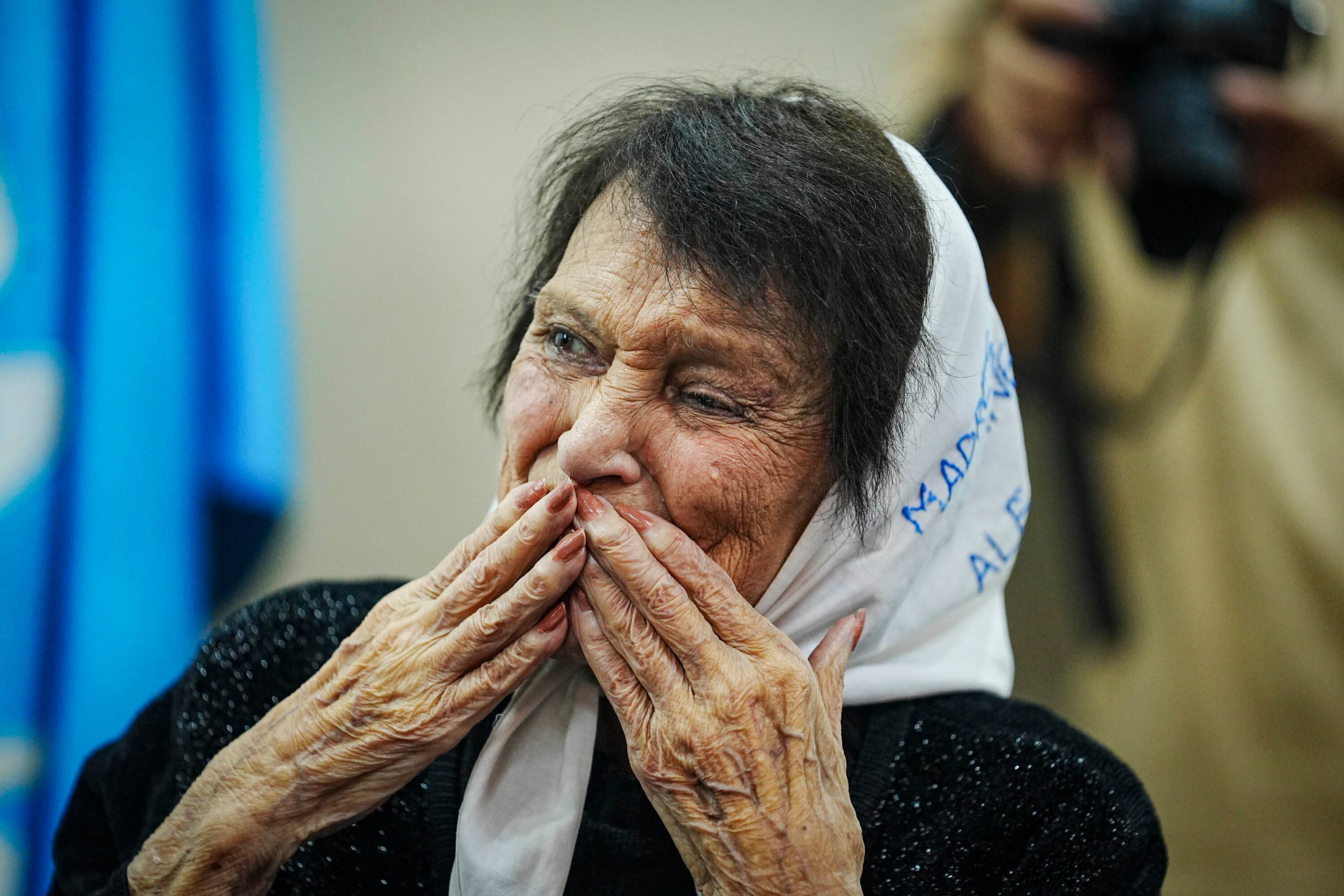 2026-04- 17,  Taty Almeida, presidenta de Madres de Plaza de Mayo Líneas Fundadora recibe el  Diploma Honoris Causa en la Facultad de Filosfía y Letras de la Uba