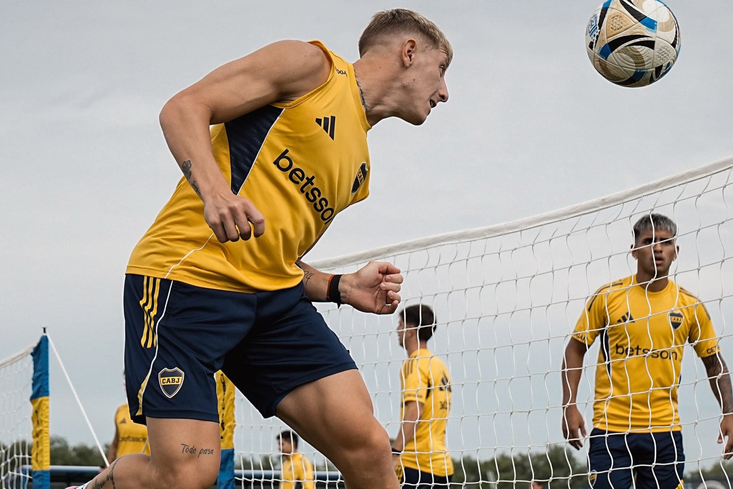 FOTO PRENSA BOCA 
    boca  entrenamiento