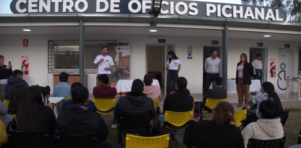 Los oficios son certificados por el Ministerio de Educación