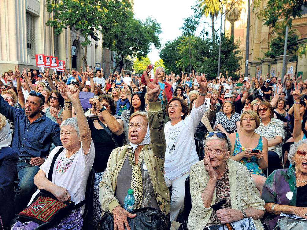 En la iglesia se recordó la brutalidad del terror y sobre todo la resistencia a la dictadura. (Fuente: Sandra Cartasso)