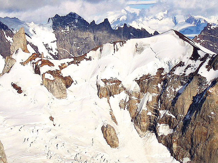 La ley prohíbe actividades contaminantes en los glaciares.